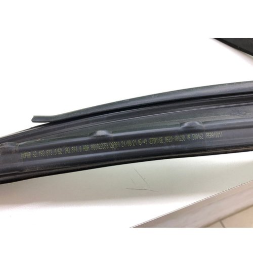 Borracha Canaleta Traseira Esquerda Fiat Toro 2024 Original Usado
