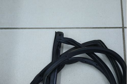 Borracha Da Porta Dianteira Esquerda Kia Carens 2008 Á 2012 Original Usado