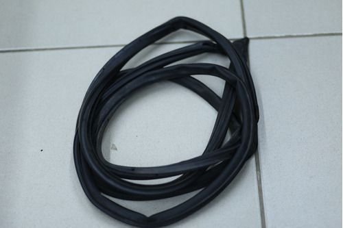 Borracha Da Porta Dianteira Esquerda Kia Carens 2008 Á 2012 Original Usado