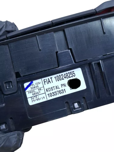 Botão Comando Pisca Alerta Desembaçador Trava Fiat Argo Cronos 2018 2019 2020 21 22 2023 Original Usado