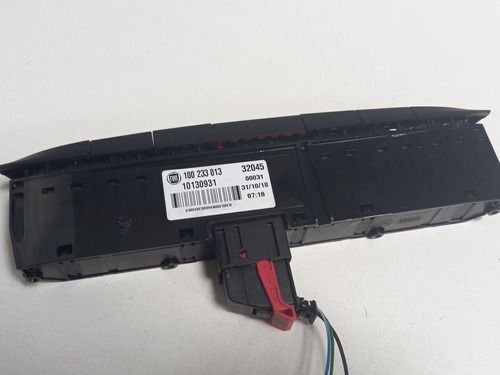 Botão Pisca Alerta Fiat Mobi 2016 Á 2020 10130931 Original Usado