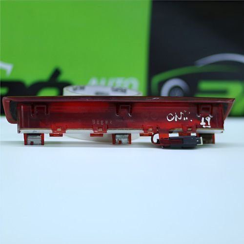 Break Light Luz De Freio Chevrolet Onix 2013 A 2019 52144820 Original Usado
