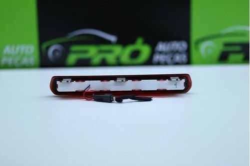 Break Light Luz De Freio Chevrolet Onix 2013 Á 2019 Original Usado