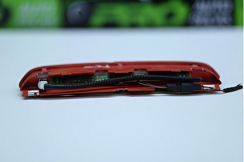 Break Light Luz De Freio Volkswagen Fox 2015 945097b Original Usado