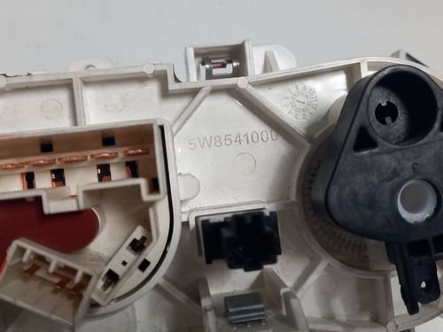 Comando Ar Condicionado Fiat Mobi/uno Vivace 5w8541000 Original Usado