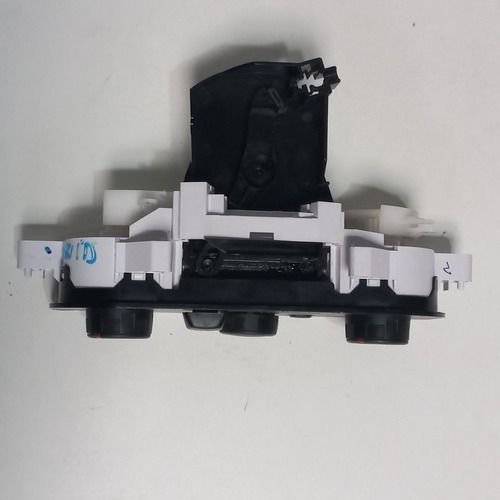 Comando Ar Condicionado Renault Kwid Original Ec500pkgxb04 Original Usado