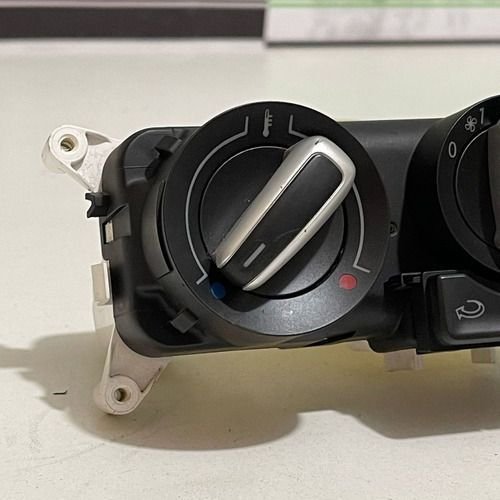 Comando Ar Condicionado Volkswagen Fox 5z0820045fel7 Original Usado