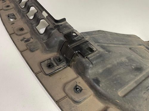 Defletor Inferior Gm Tracker 2017 2018 2019 2020 Lameiro Original Usado