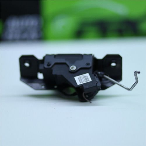 Fechadura Eletrica Tampa Traseira Chevrolet Onix 2013 Á 2018 Original Usado