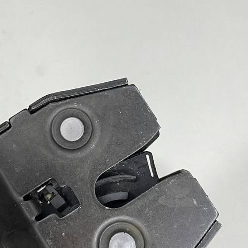Fechadura Tampa Traseira Gm Spin Onix Cruze 2012 A 2018 Original Usado