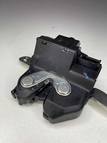 Fechadura Tampa Traseira Inferior Esq Fiat Toro 2016 A 2021 Original Usado
