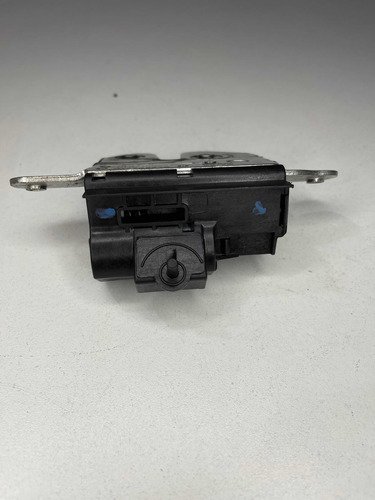 Fechadura Tampa Traseira Inferior Esq Fiat Toro 2016 A 2021 Original Usado