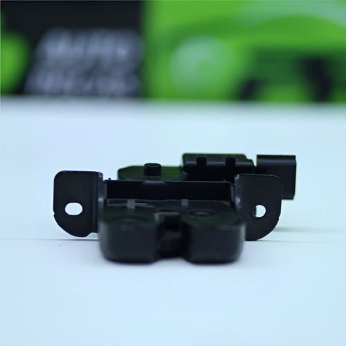 Fechadura Tampa Traseira Renault Sandero 2017 A 2022 Original Usado