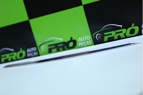 Friso Cromado Tampa Traseira Vw Voyage 2009 Á 2013 Original Usado