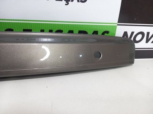 Friso Tampa Traseira Com Luz Placa Nissan Versa 2015 A 2020 Original Usado