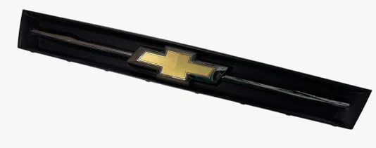 Grade Parachoque Superior Gm Tracker 2017 A 2019 Original Usado