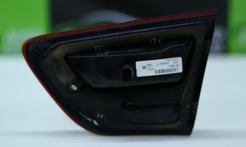 Lanterna Da Tampa Traseira Esquerda Gm Cobalt 2016 Á 2020 Original Usado