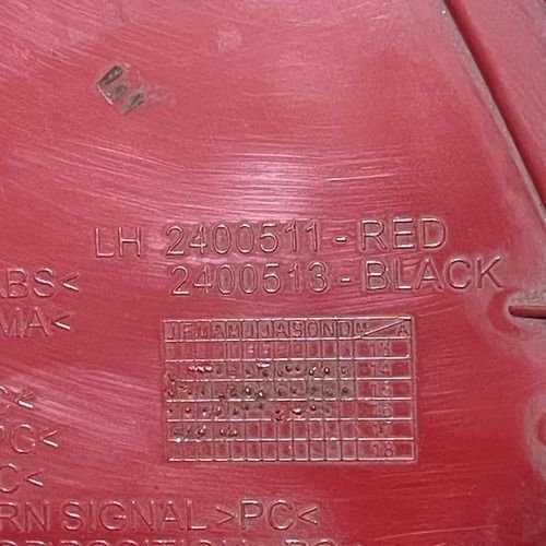 Lanterna Esquerda Traseira Vw Fox 2015 2016 2017 2400511 Original Usado