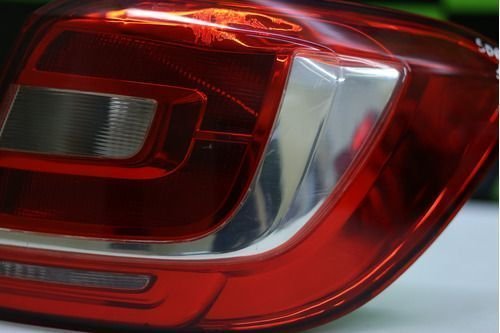 Lanterna Lado Direito Renault Sandero 2015 Á 2018 19454102 Original Usado