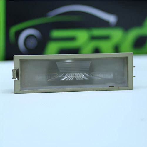 Lanterna Luz De Placa Chevrolet Onix 2013 A 2019 13526495 Original Usado