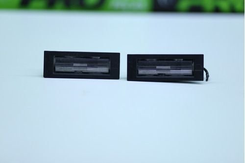 Lanterna Luz De Placa Fiat Cronos 2018 2019 2020 52128029 Original Usado