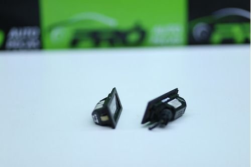 Lanterna Luz De Placa Fiat Cronos 2018 2019 2020 52128029 Original Usado