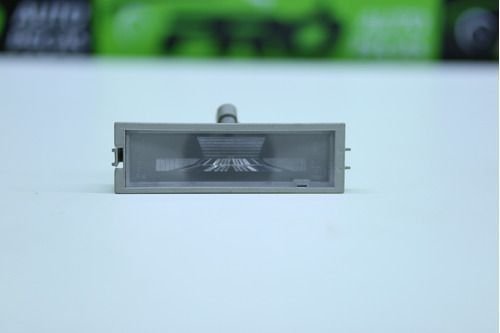 Lanterna Luz De Placa Gm Onix Prisma 2013 Á 2016 04662000 Original Usado