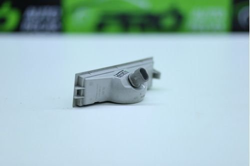 Lanterna Luz De Placa Gm Onix Prisma 2013 Á 2016 04662000 Original Usado
