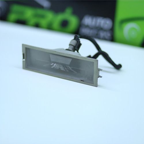 Lanterna Luz De Placa Gm Onix Prisma 2013 Á 2019  13526495 Original Usado