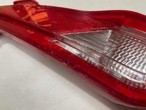 Lanterna Parachoque Ré Olho De Gato Hb20 2020 2021 Hatch Original Usado