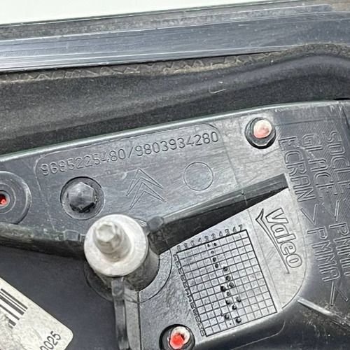 Lanterna Tampa Traseira Direita Citroen C3 2014 A 2019 Original Usado