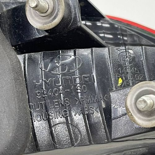Lanterna Tampa Traseira Direita Hyundai Hb20 2013 2014 2015 Original Usado