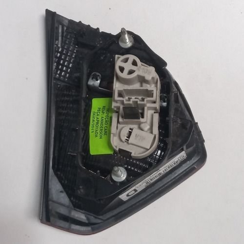 Lanterna Tampa Traseira Direita Vw Voyage G6 5u5945094c Original Usado