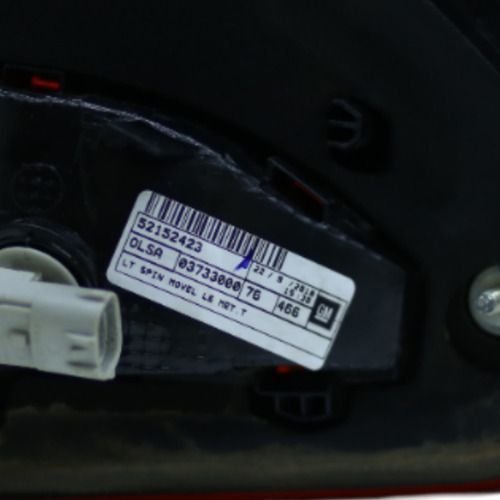 Lanterna Tampa Traseira Esquerda Chevrolet Spin 2019 A 2023 Original Usado
