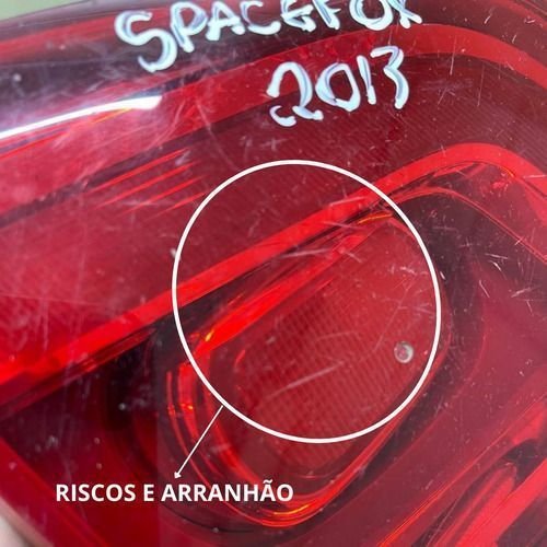 Lanterna Tampa Traseira Esquerda Vw Spacefox 2011 A 2014 Original Usado