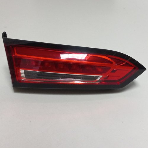 Lanterna Tampa Traseira Esquerdo Fiat Cronos Orig 14718041 Original Usado