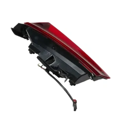 Lanterna Tampa Traseira GM Tracker 2020 a 2025 Com Led Direito