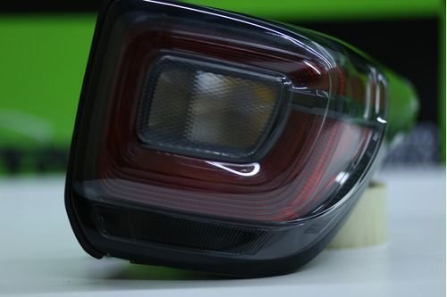 Lanterna Traseira Direita Fiat Strada 2019 Á 2023 03836000 Original Usado
