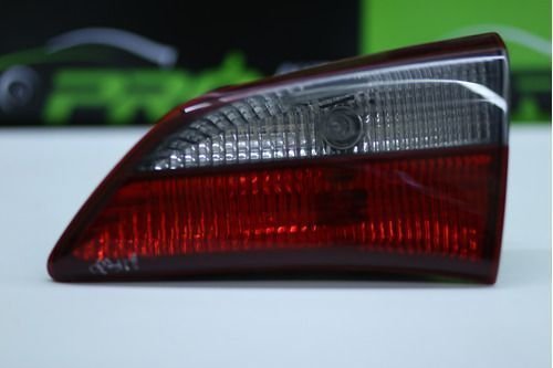 Lanterna Traseira Direita Hyundai Hb20 2013 Á 2018 924041s0 Original Usado