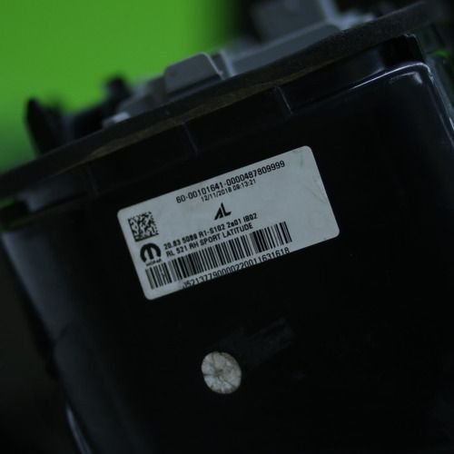 Lanterna Traseira Direita Jeep Renegade 2015 Á 2020 52137790 Original Usado