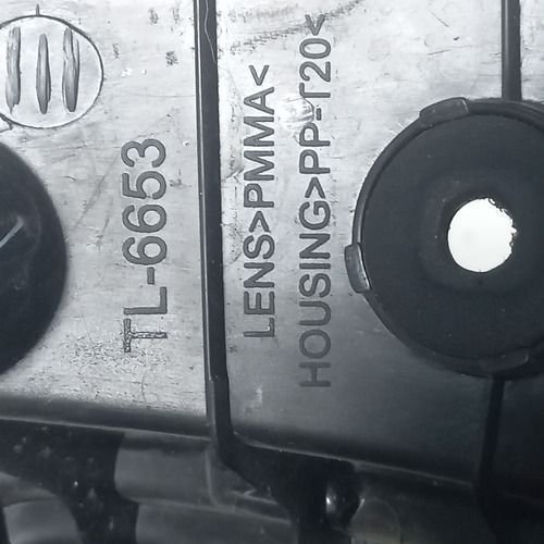 Lanterna Traseira Direita Renault Kwid Original Tl6653 Original Usado