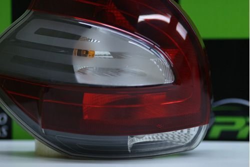 Lanterna Traseira Esquerda Fiat Mobi 2016 A 2022 52005016 Original Usado