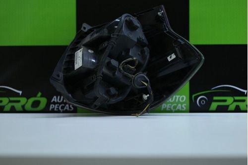 Lanterna Traseira Esquerda Fiat Mobi 2016 A 2022 52005016 Original Usado