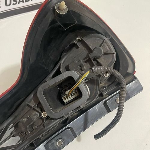 Lanterna Traseira Esquerda Fiat Palio Attractive 2012 Á 2015 Original Usado