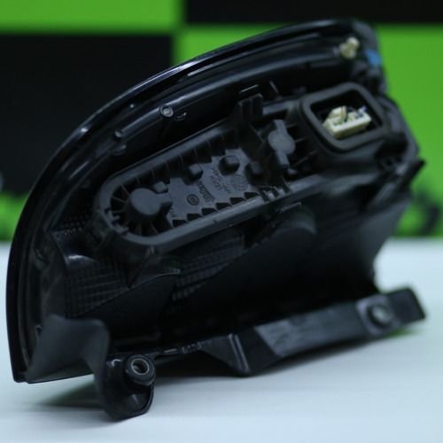 Lanterna Traseira Esquerda Fiat Uno Vivace 2015 A 2021 Original Usado