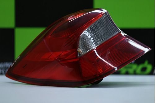 Lanterna Traseira Esquerda Ford Ka 2015 Á 2018 *Avaria Original Usado