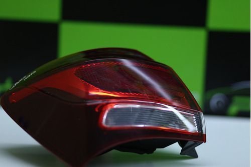 Lanterna Traseira Esquerda Gm Cobalt 2016 A 2020 52119671 Original Usado