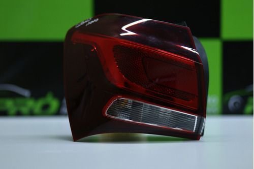 Lanterna Traseira Esquerda Gm Cobalt 2016 A 2020 52119671 Original Usado