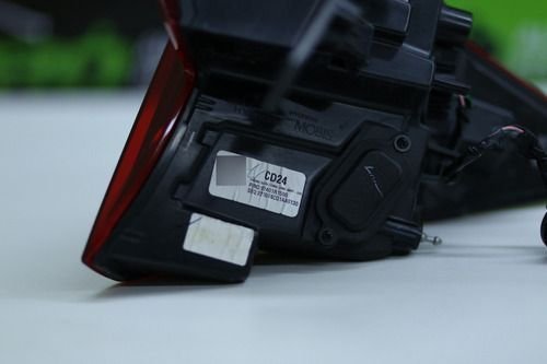 Lanterna Traseira Esquerda Hyundai Hb20 2023 2024 92401r1500 Original Usado