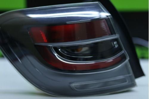 Lanterna Traseira Esquerda Sandero Stepway 2020 A 2023 Fume Original Usado